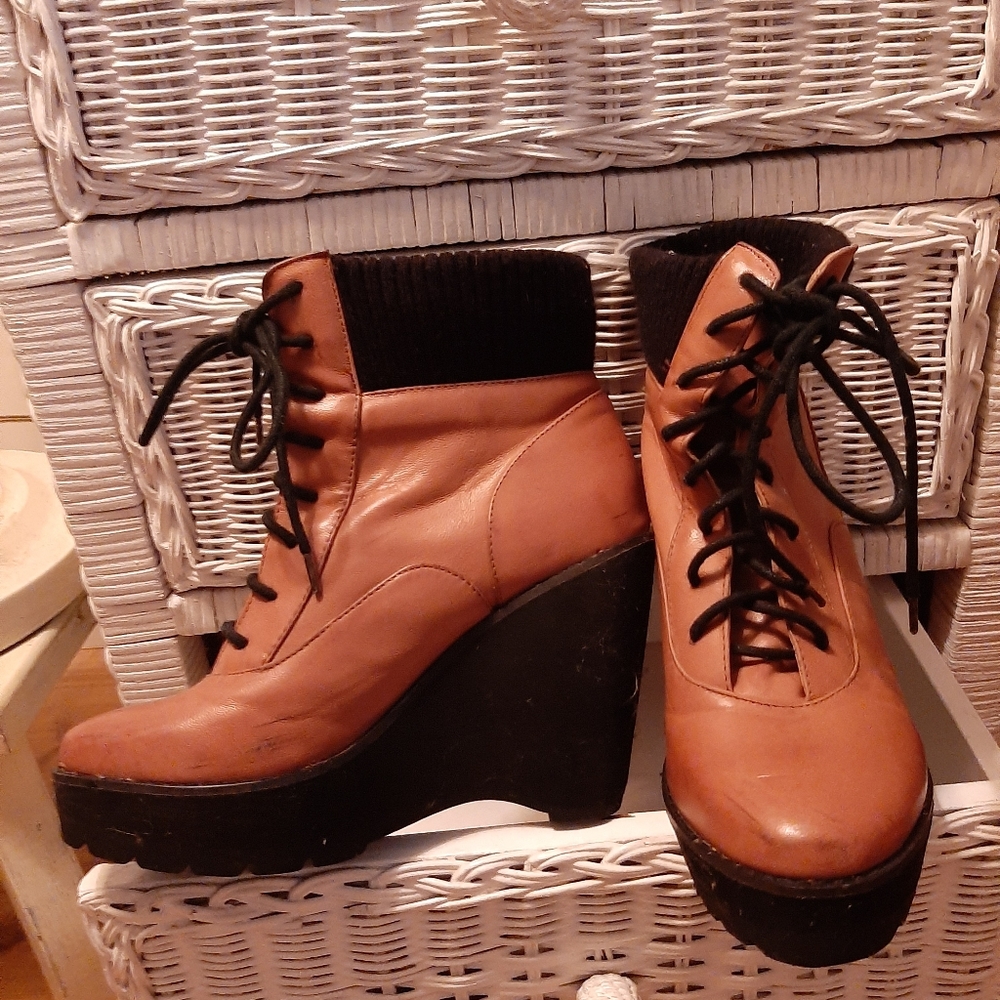Deena and ozzy leather wedge heels
